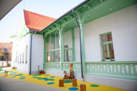 Gyönyörű lett a Szent Imre Gimnázium, Általános Iskola és Óvoda megyeház utcai épülete